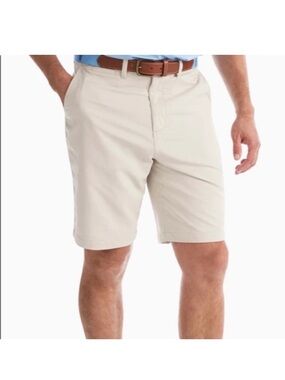 Johnnie-O Mulligan PREP-FORMANCE Short shorts Sz 36 read description beige cream